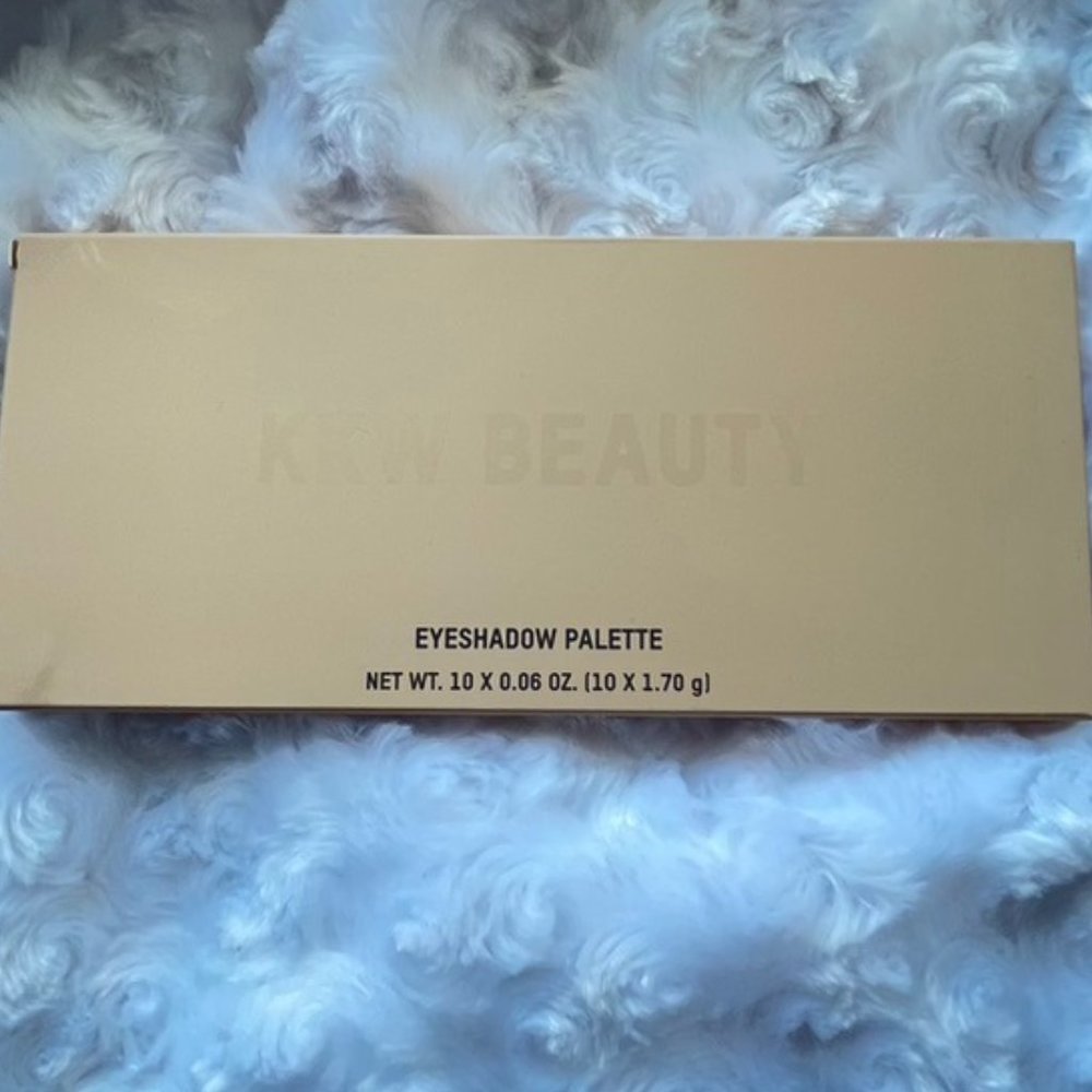 KKW Beauty Classic Blossom Palette